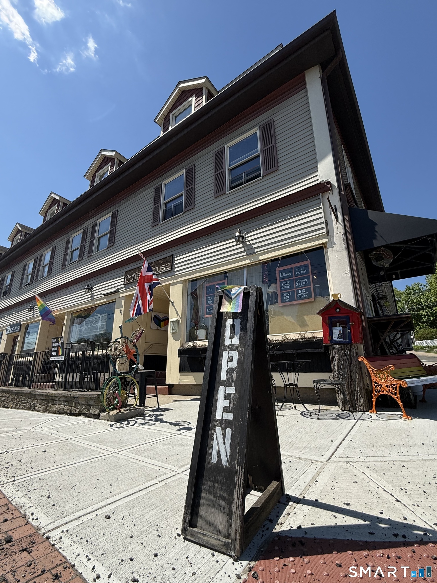 82 Main Street East Hampton CT 06424