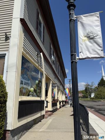 82 Main Street East Hampton CT 06424
