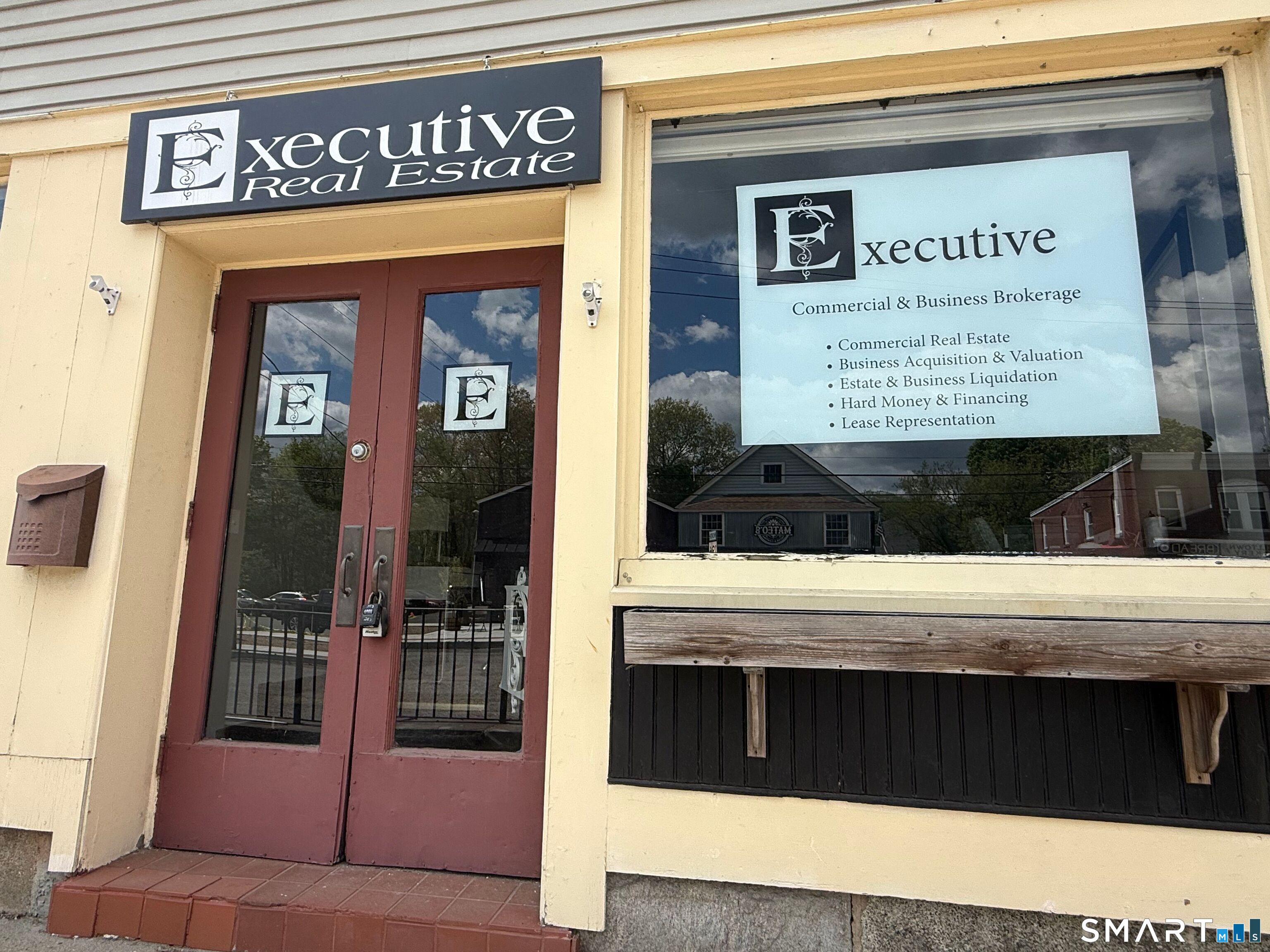 82 Main Street East Hampton CT 06424