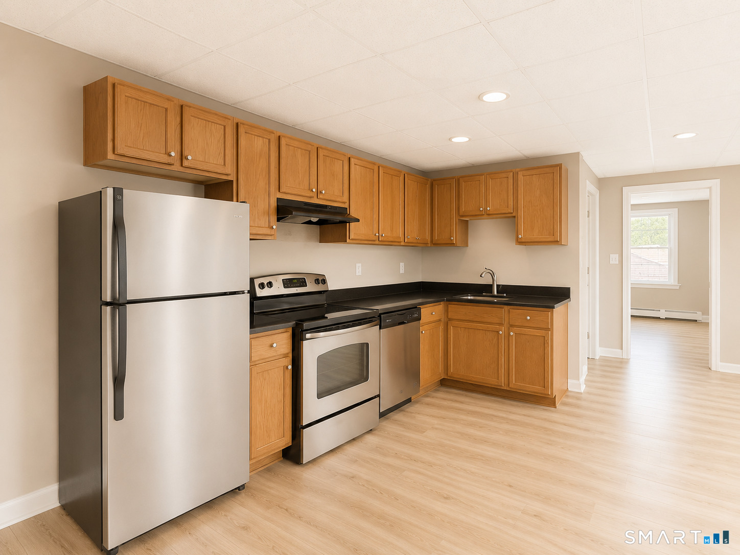 82 Main Street East Hampton CT 06424