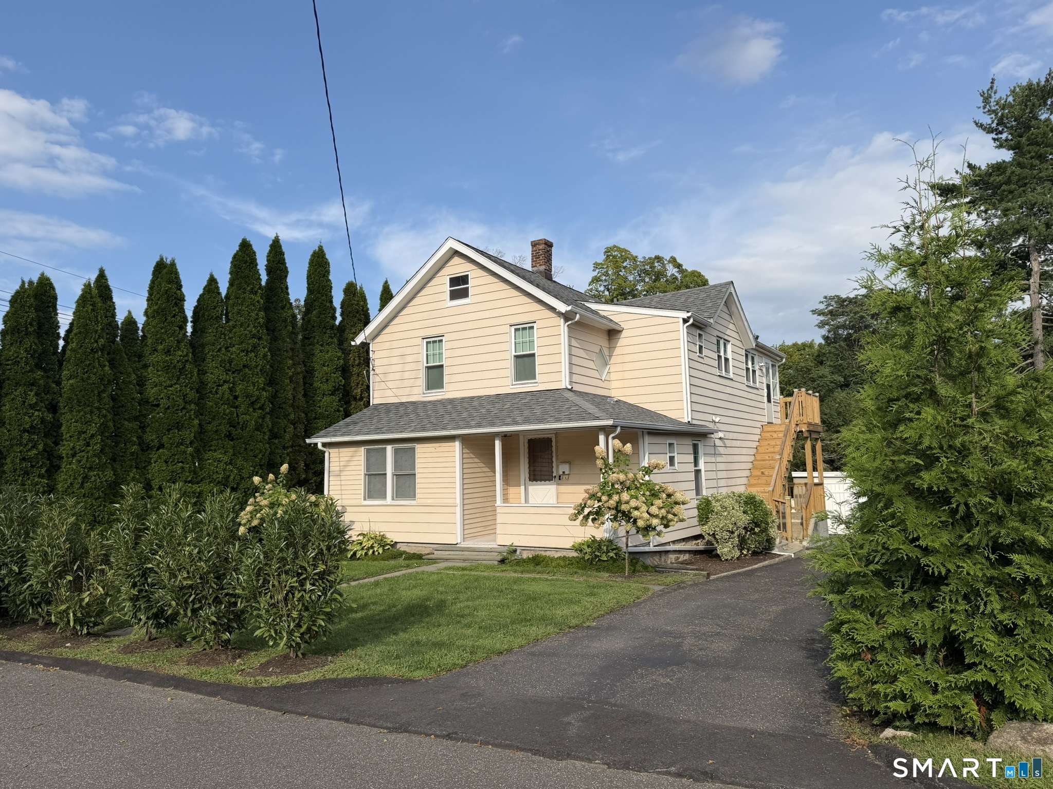 16 Raymond Street New Canaan CT 06840