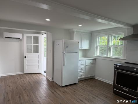 16 Raymond Street New Canaan CT 06840