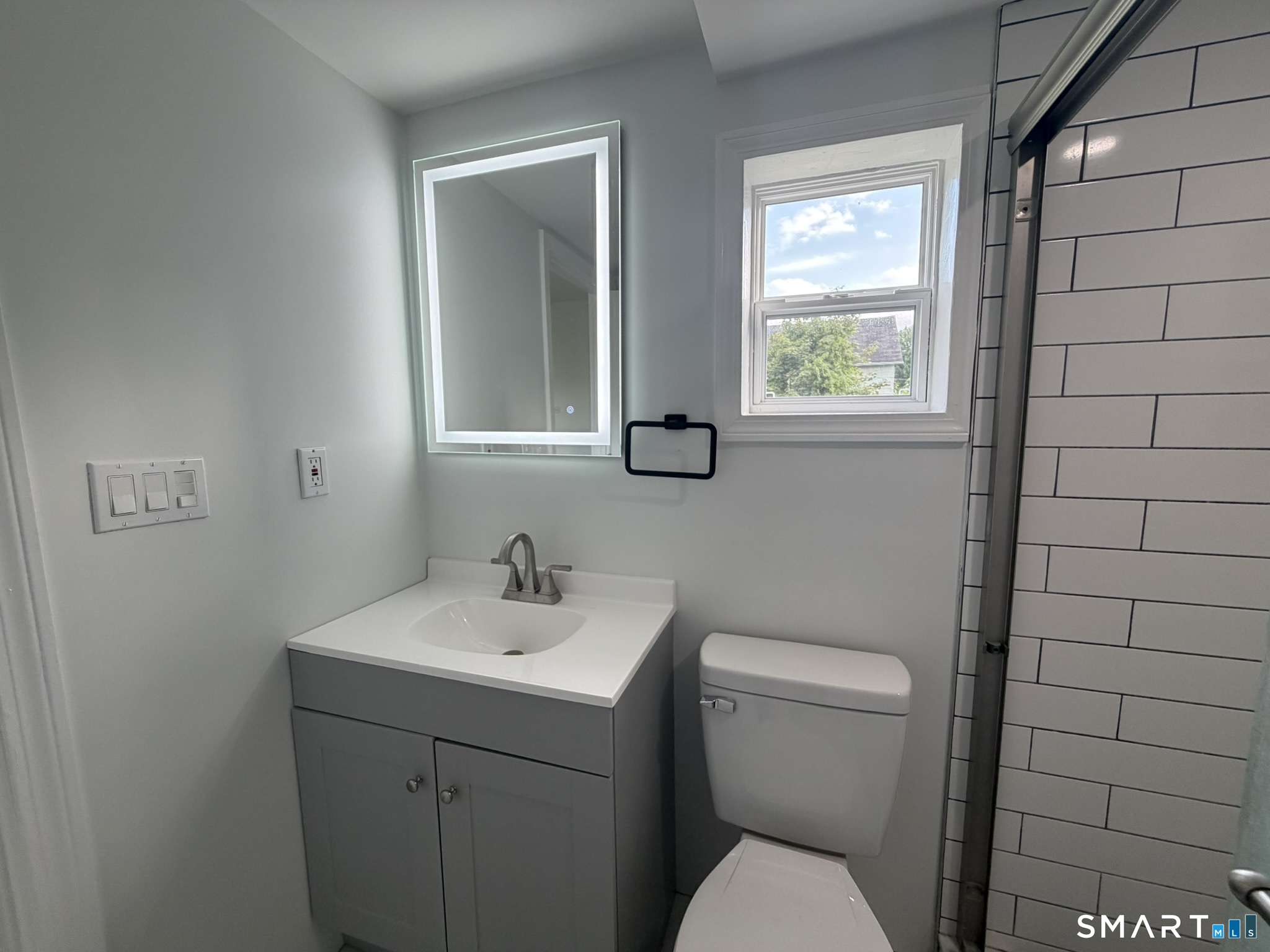 16 Raymond Street New Canaan CT 06840