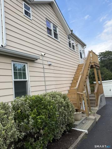 16 Raymond Street New Canaan CT 06840