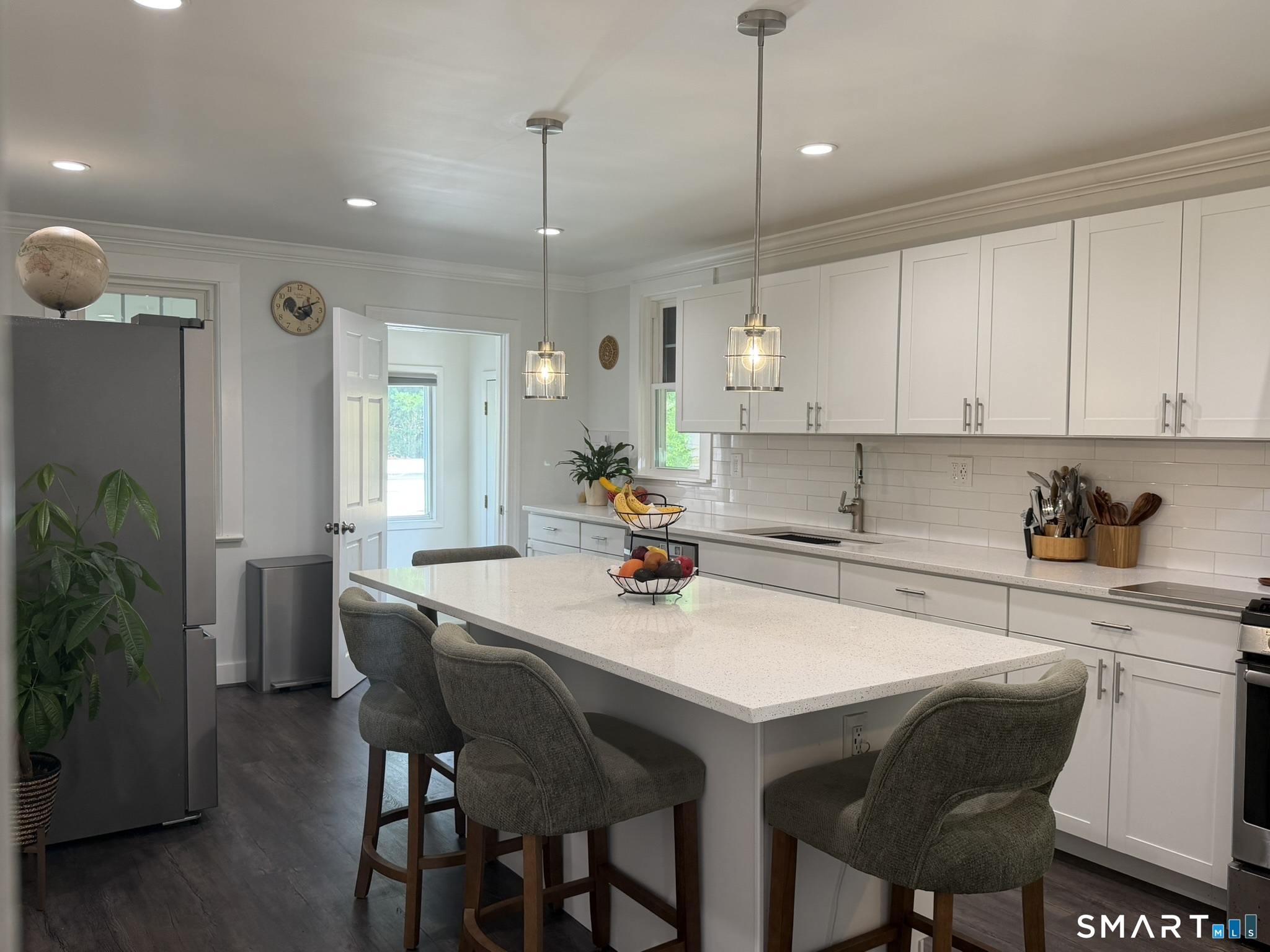 16 Raymond Street New Canaan CT 06840