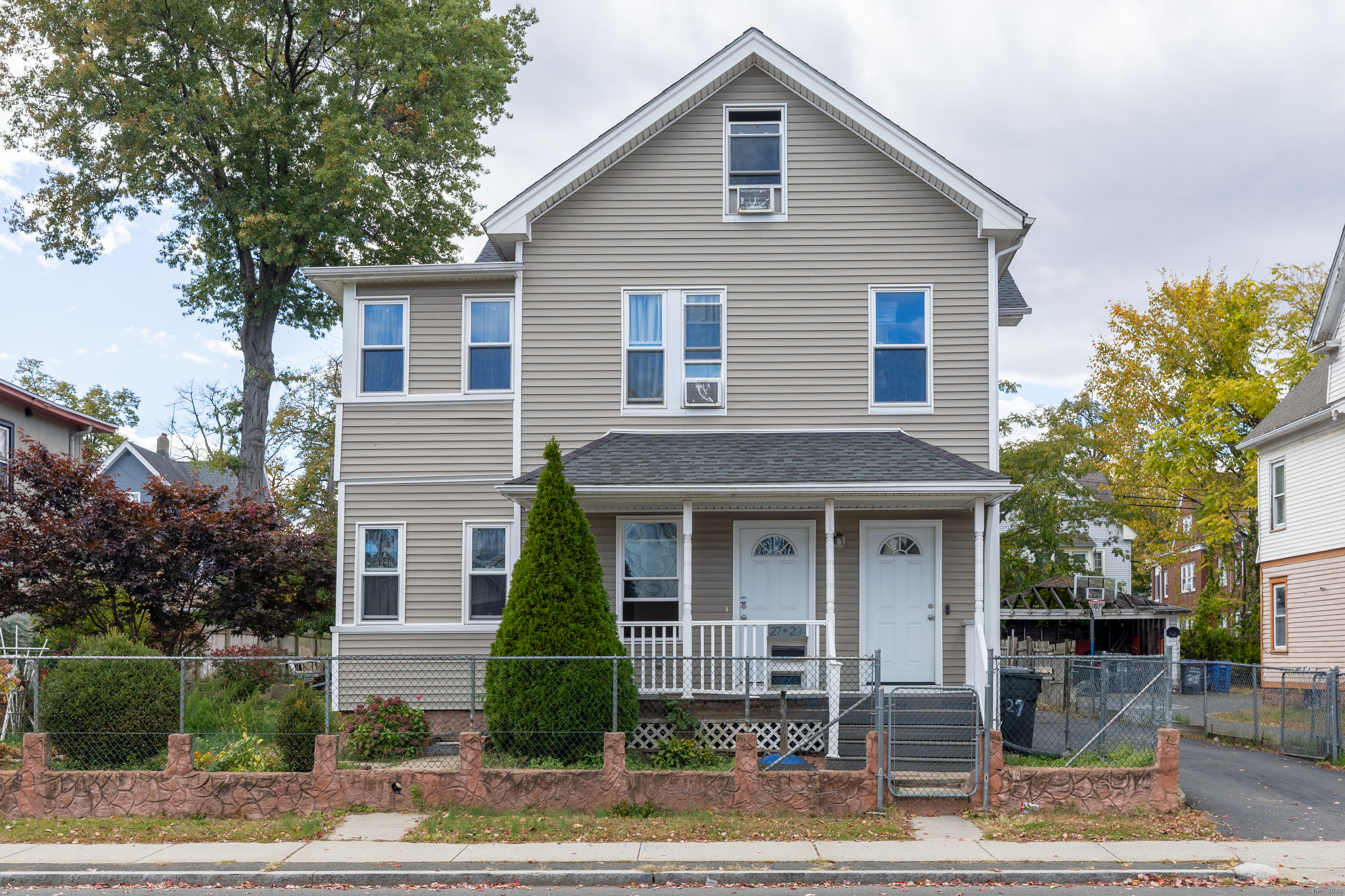 27 Sisson Avenue Hartford CT 06106
