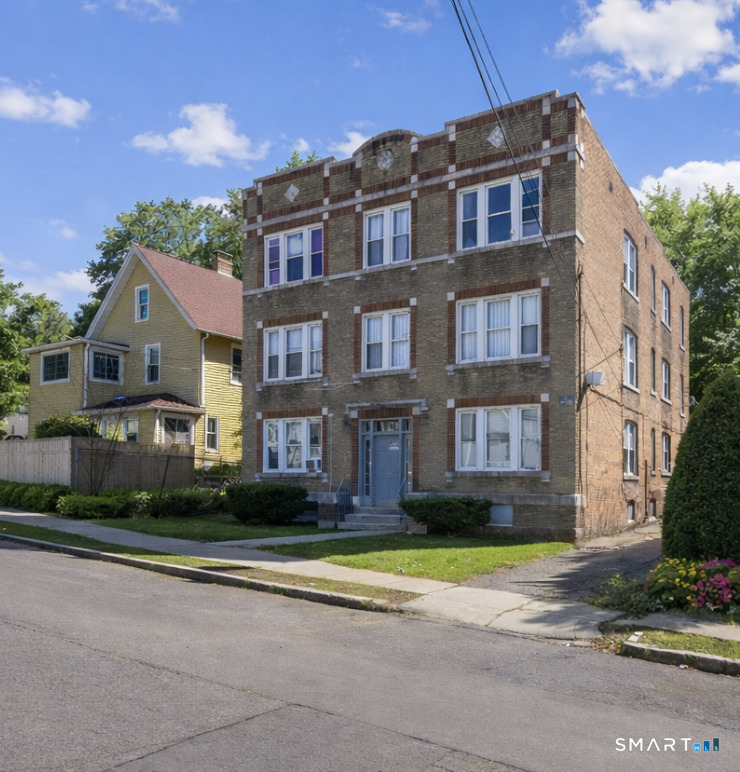 21-23 Glendale Avenue Hartford CT 06106