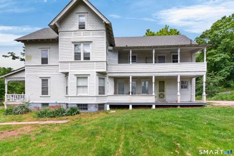 33 Church Street Guilford CT 06437