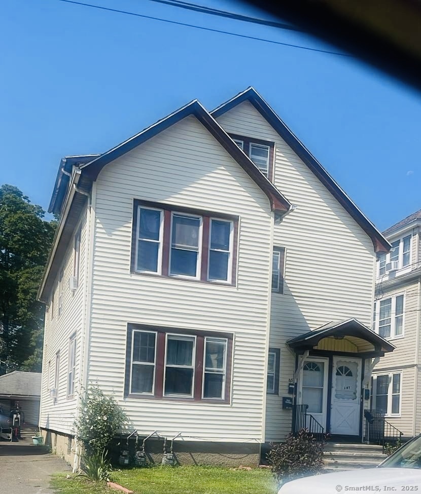 105-107 Scofield Avenue Bridgeport CT 06605