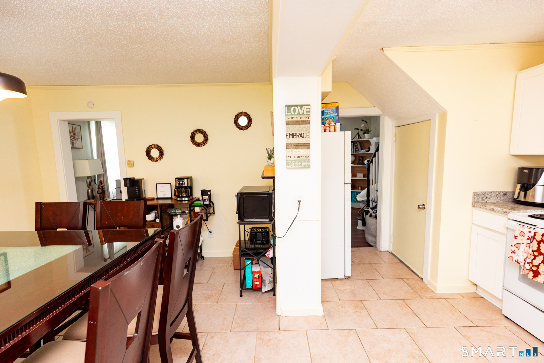 194-196 Jefferson Avenue New London CT 06320