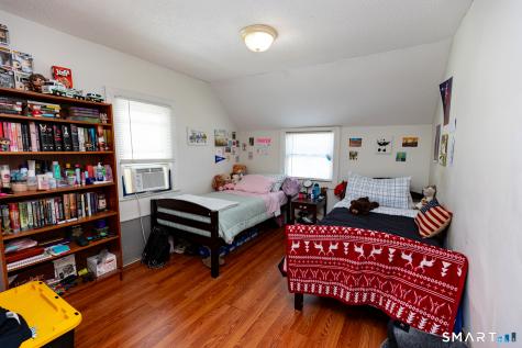 194-196 Jefferson Avenue New London CT 06320