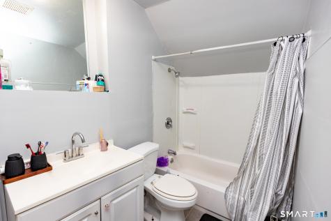 194-196 Jefferson Avenue New London CT 06320