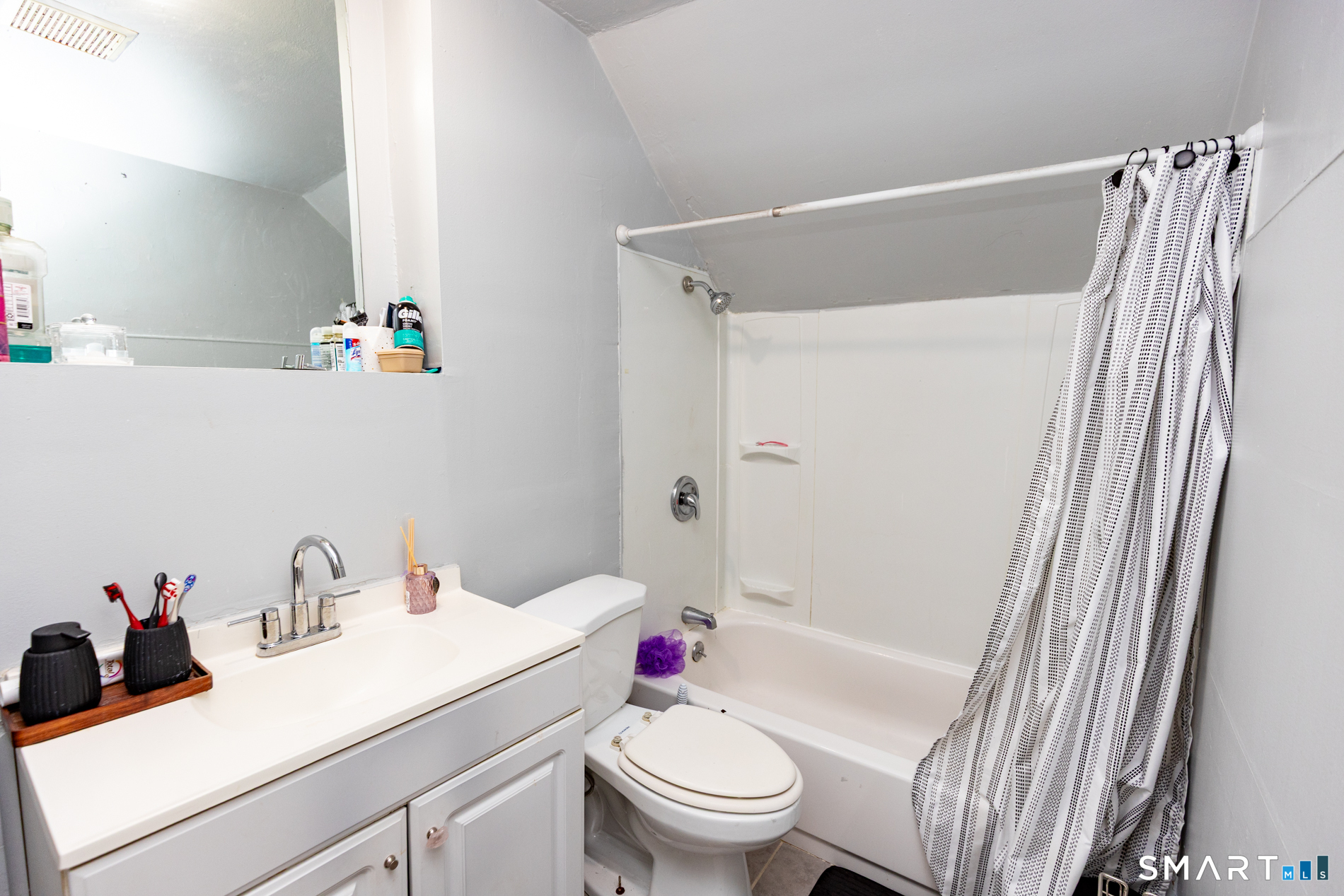 194-196 Jefferson Avenue New London CT 06320
