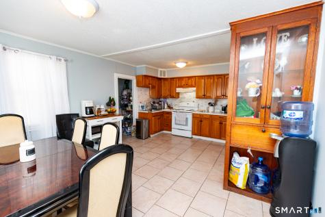 194-196 Jefferson Avenue New London CT 06320