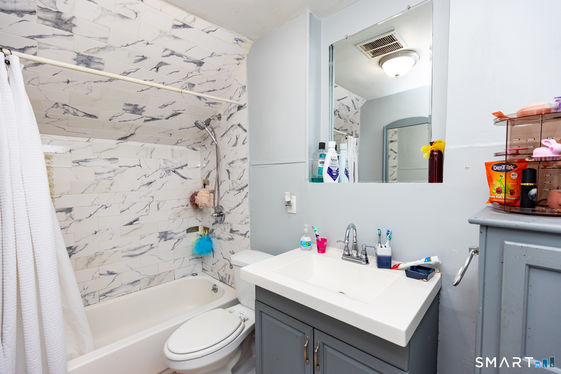 194-196 Jefferson Avenue New London CT 06320