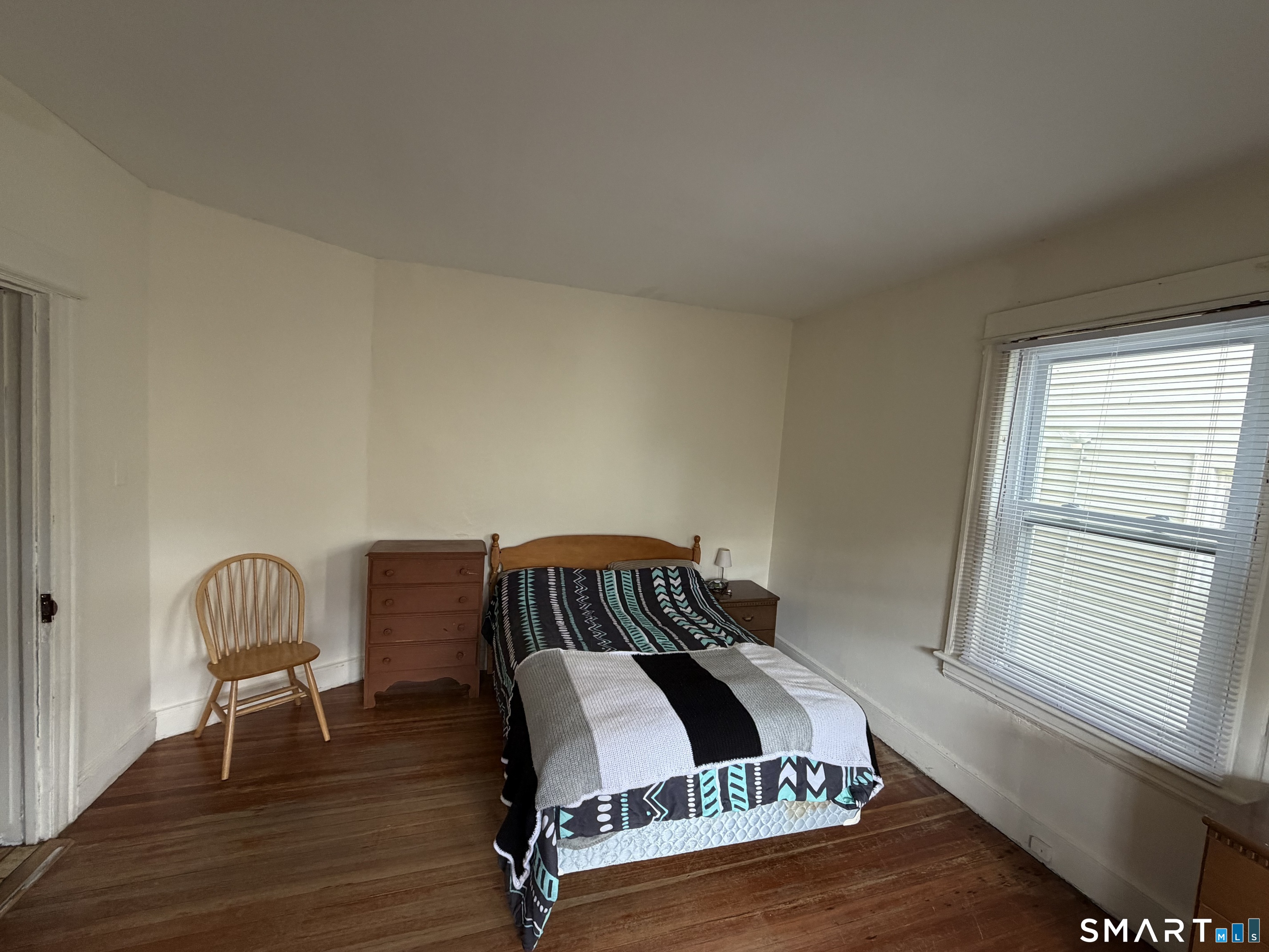 593 Wayne Street Bridgeport CT 06606