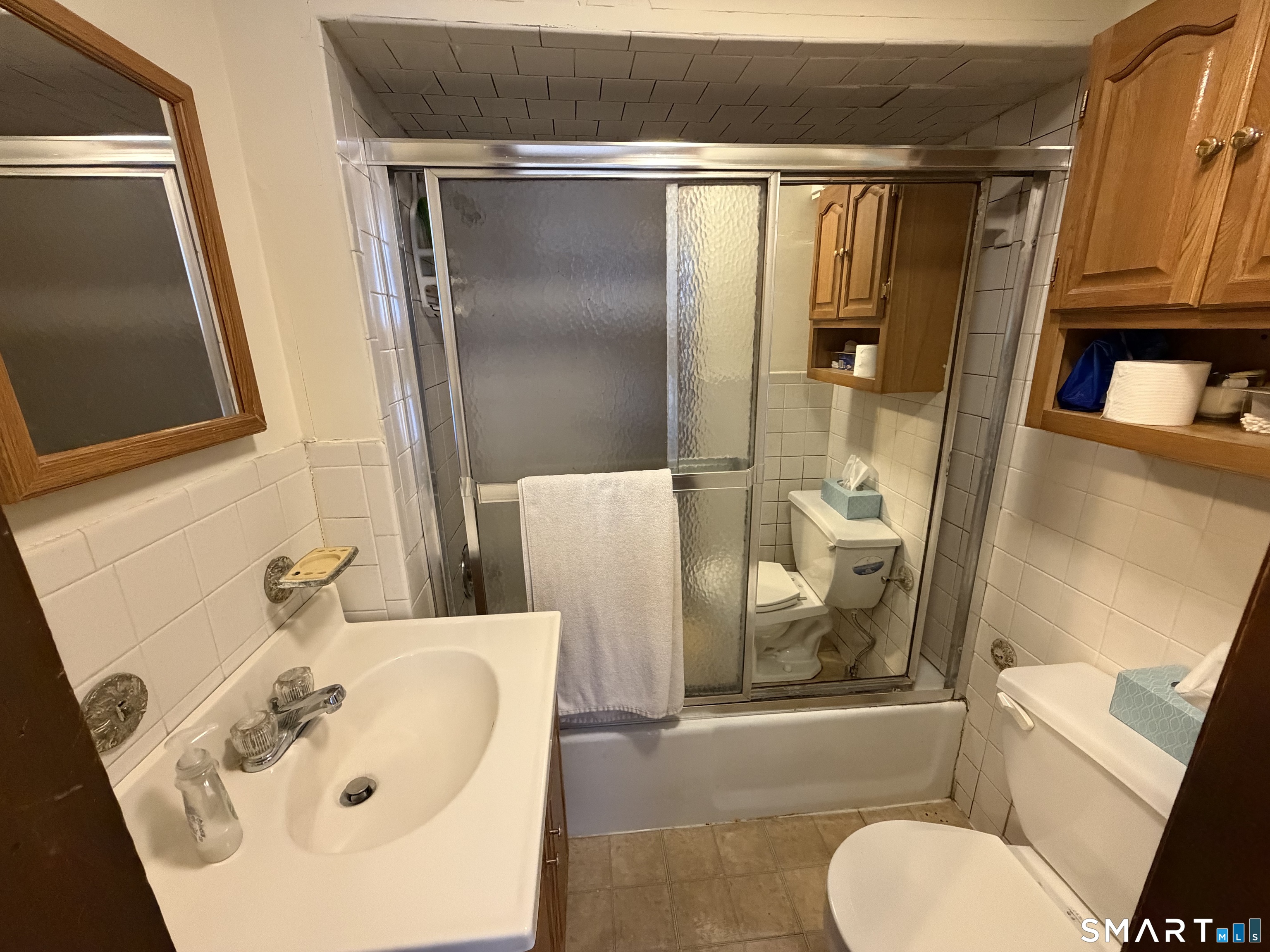 593 Wayne Street Bridgeport CT 06606