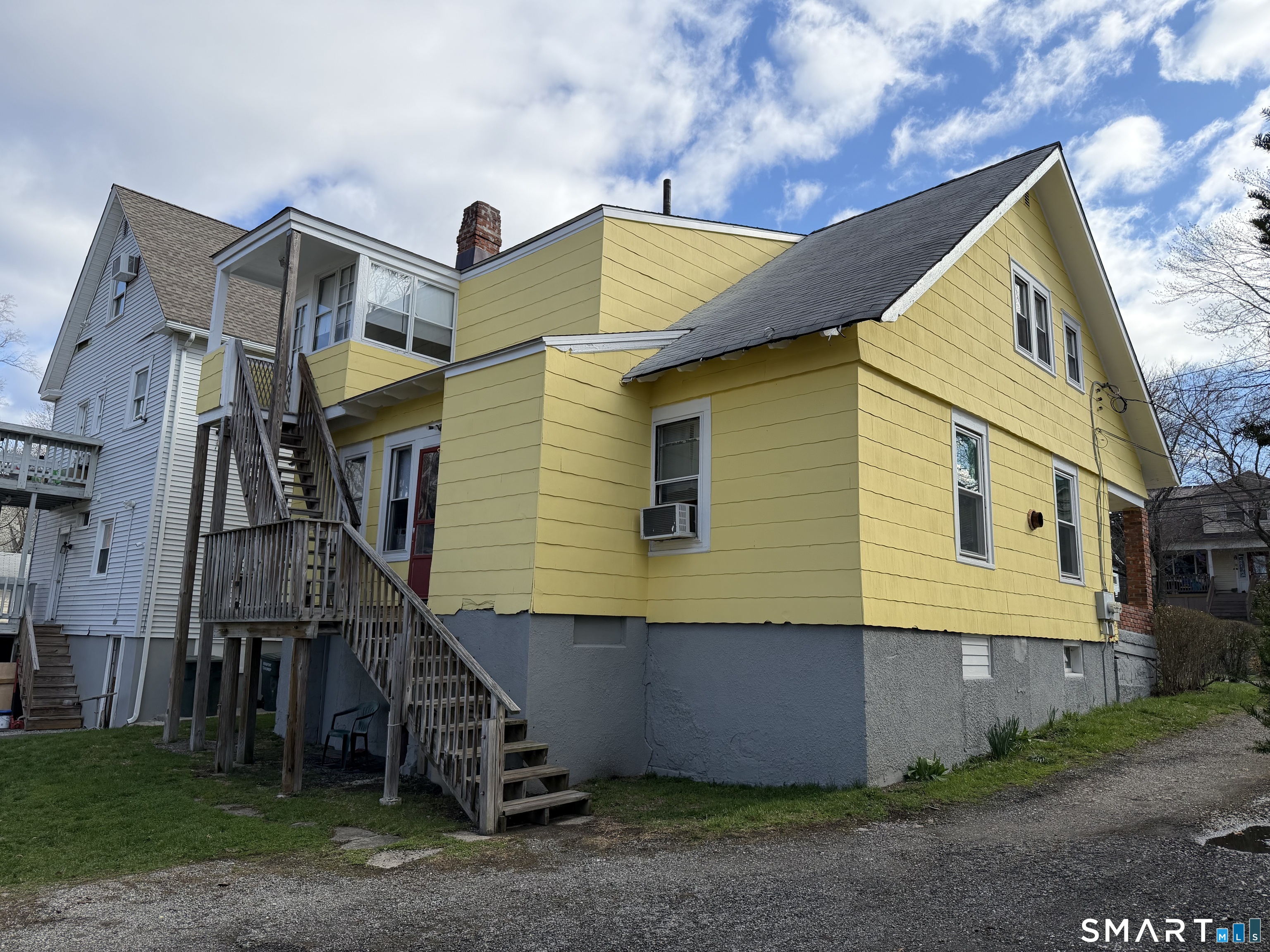 593 Wayne Street Bridgeport CT 06606