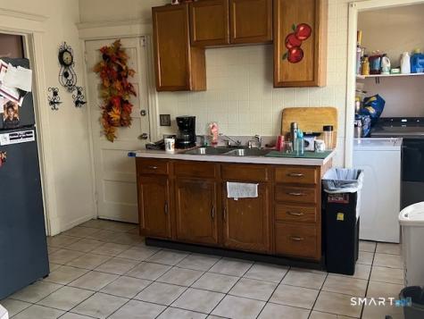 141 Bond Street Hartford CT 06114