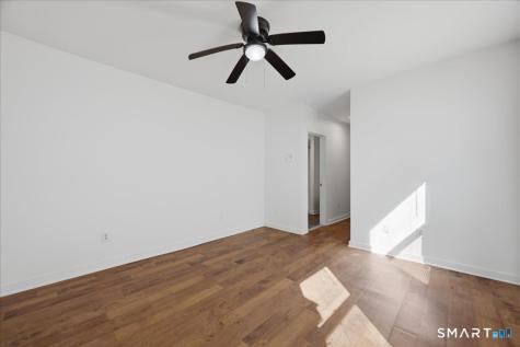 837 Bank Street New London CT 06320