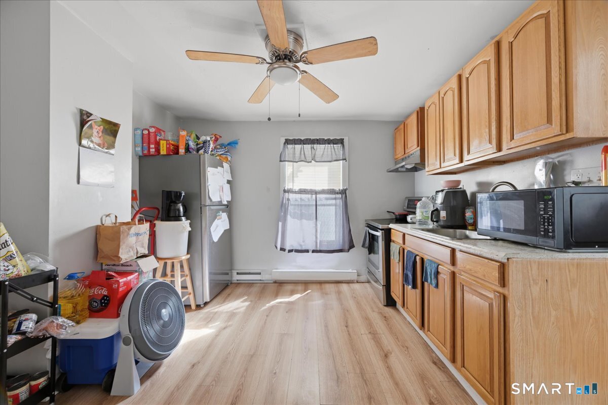 837 Bank Street New London CT 06320