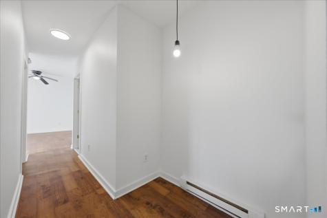 837 Bank Street New London CT 06320