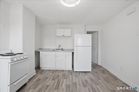 837 Bank Street New London CT 06320