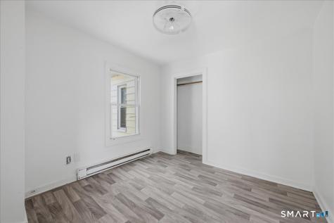 837 Bank Street New London CT 06320