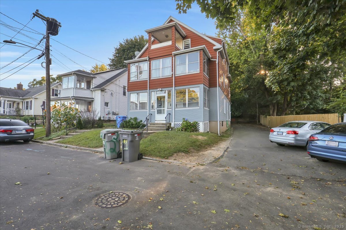 33 Emory Court Bristol CT 06010