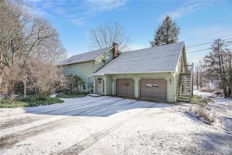 16 Perry Drive New Milford CT 06776