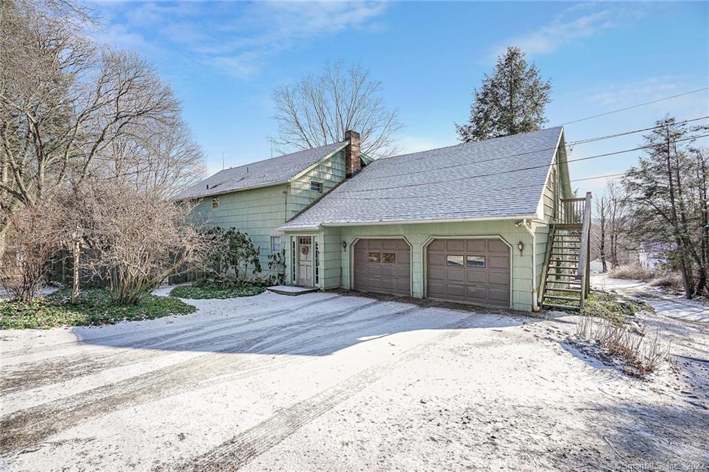 16 Perry Drive New Milford CT 06776