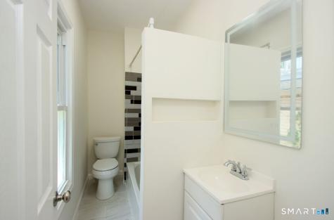 15 Walnut Street West Haven CT 06516