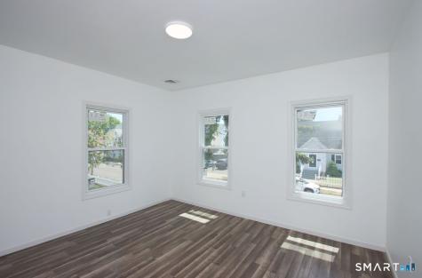 15 Walnut Street West Haven CT 06516