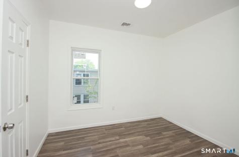 15 Walnut Street West Haven CT 06516