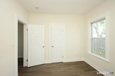 15 Walnut Street West Haven CT 06516