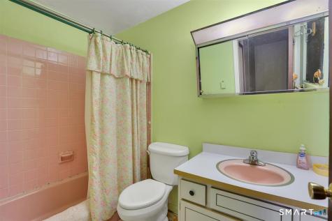 46 Horseshoe Drive Waterbury CT 06706