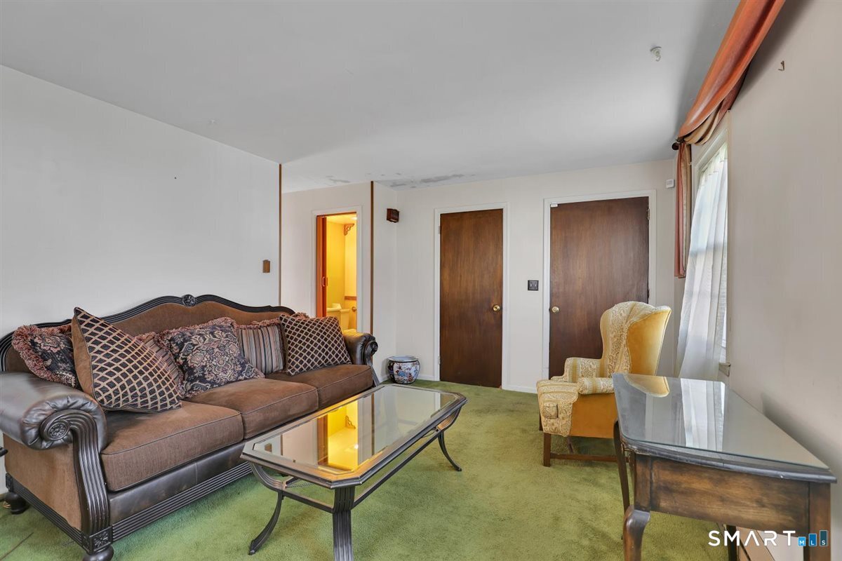 46 Horseshoe Drive Waterbury CT 06706