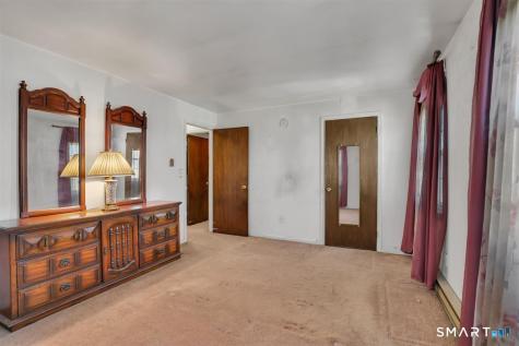 46 Horseshoe Drive Waterbury CT 06706