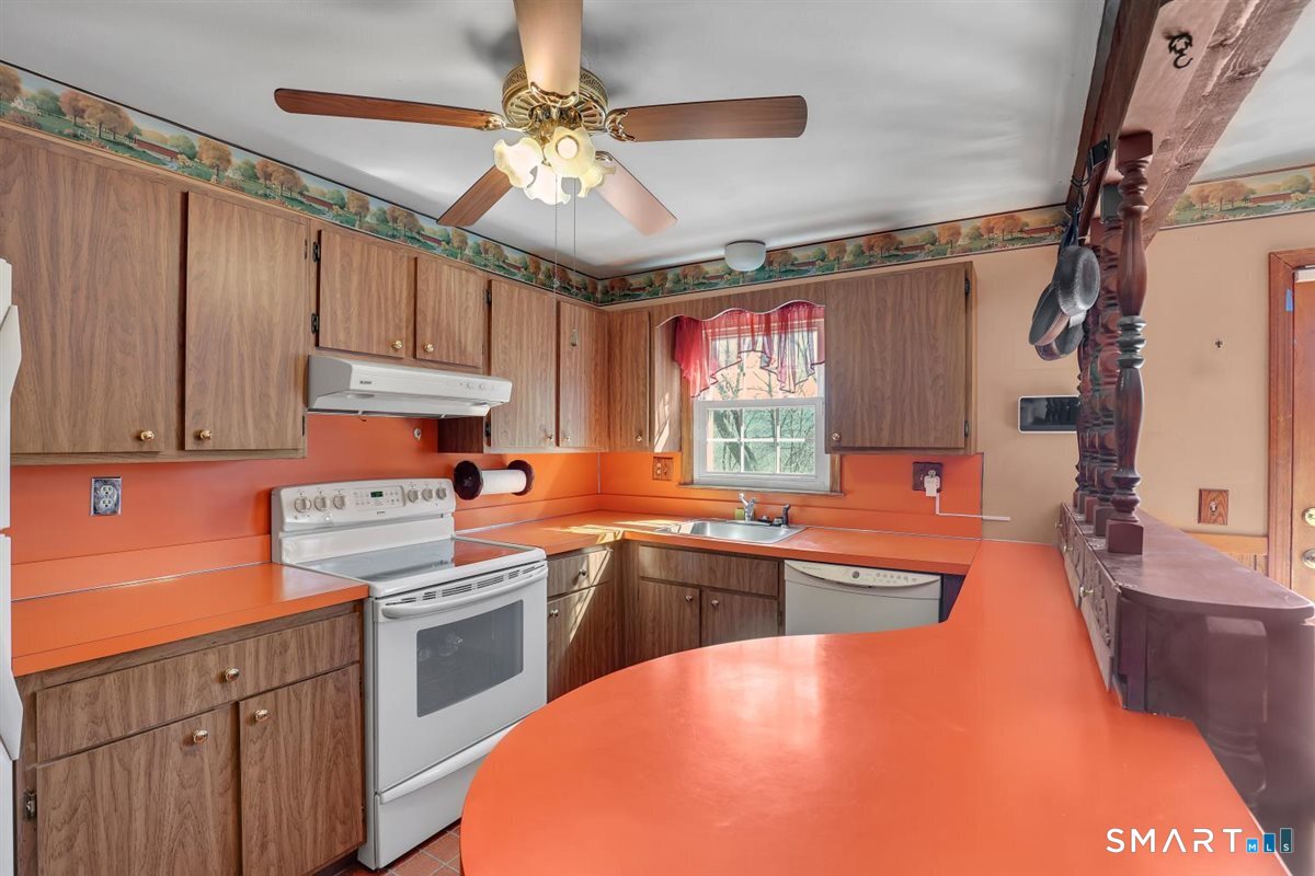 46 Horseshoe Drive Waterbury CT 06706