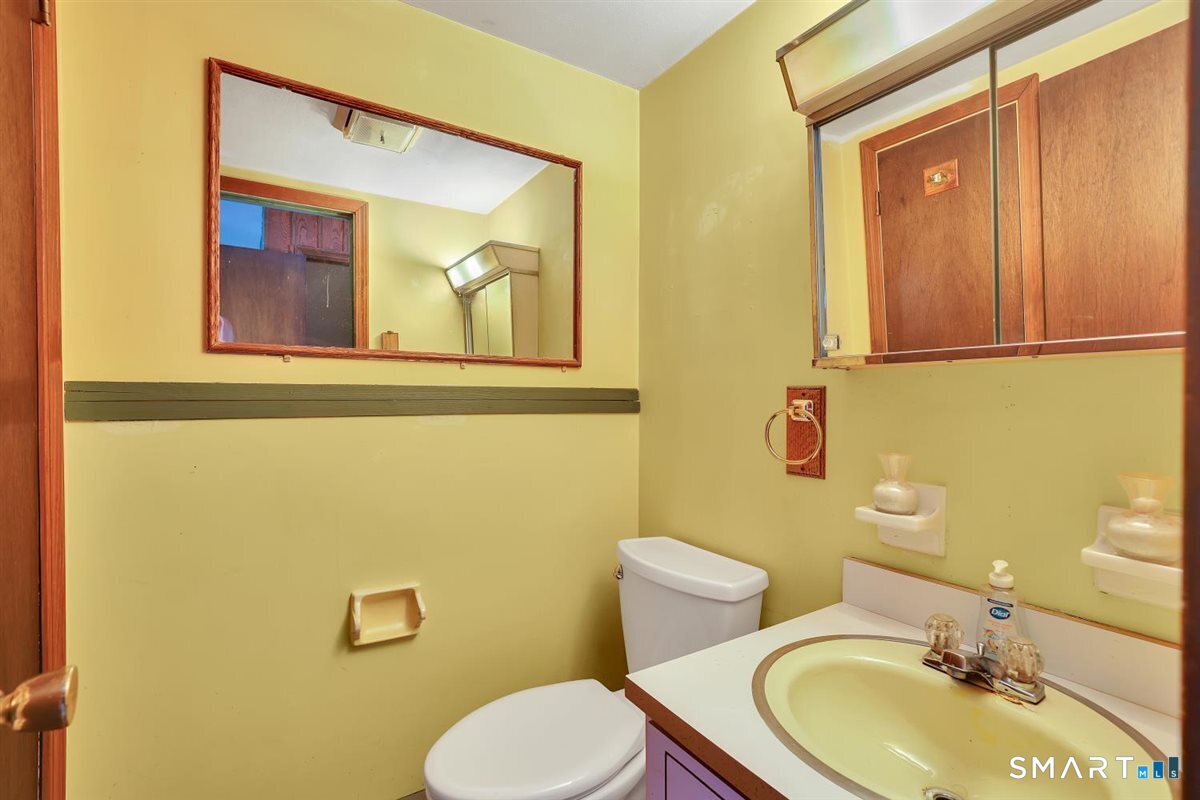 46 Horseshoe Drive Waterbury CT 06706
