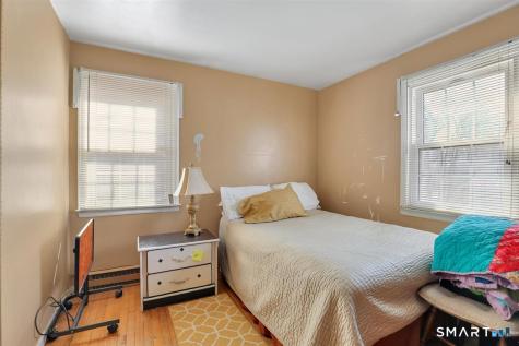 46 Horseshoe Drive Waterbury CT 06706
