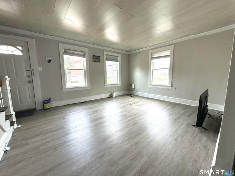 76-78 Oak Street Windsor Locks CT 06096