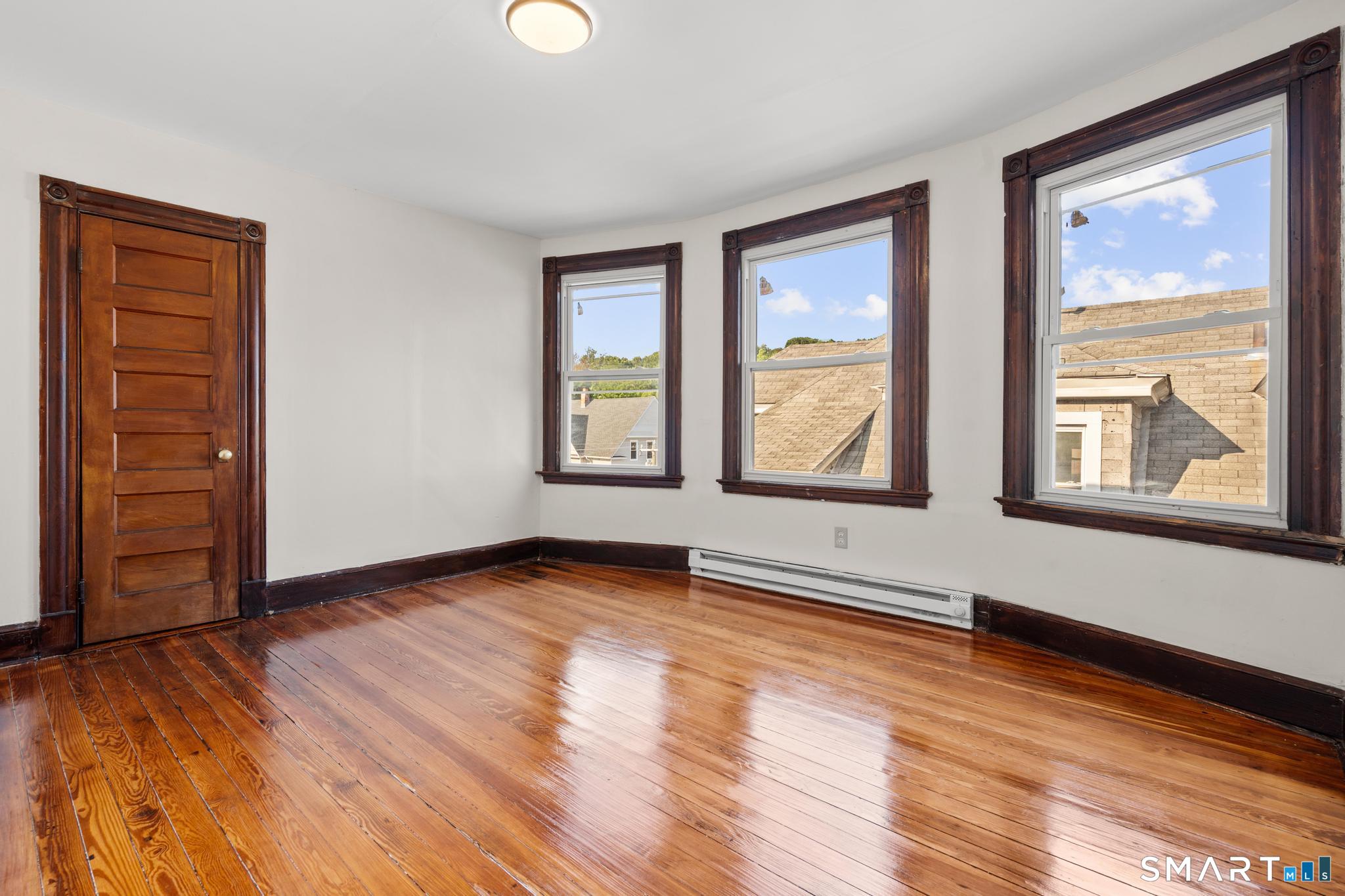 41 Plaza Avenue Waterbury CT 06710