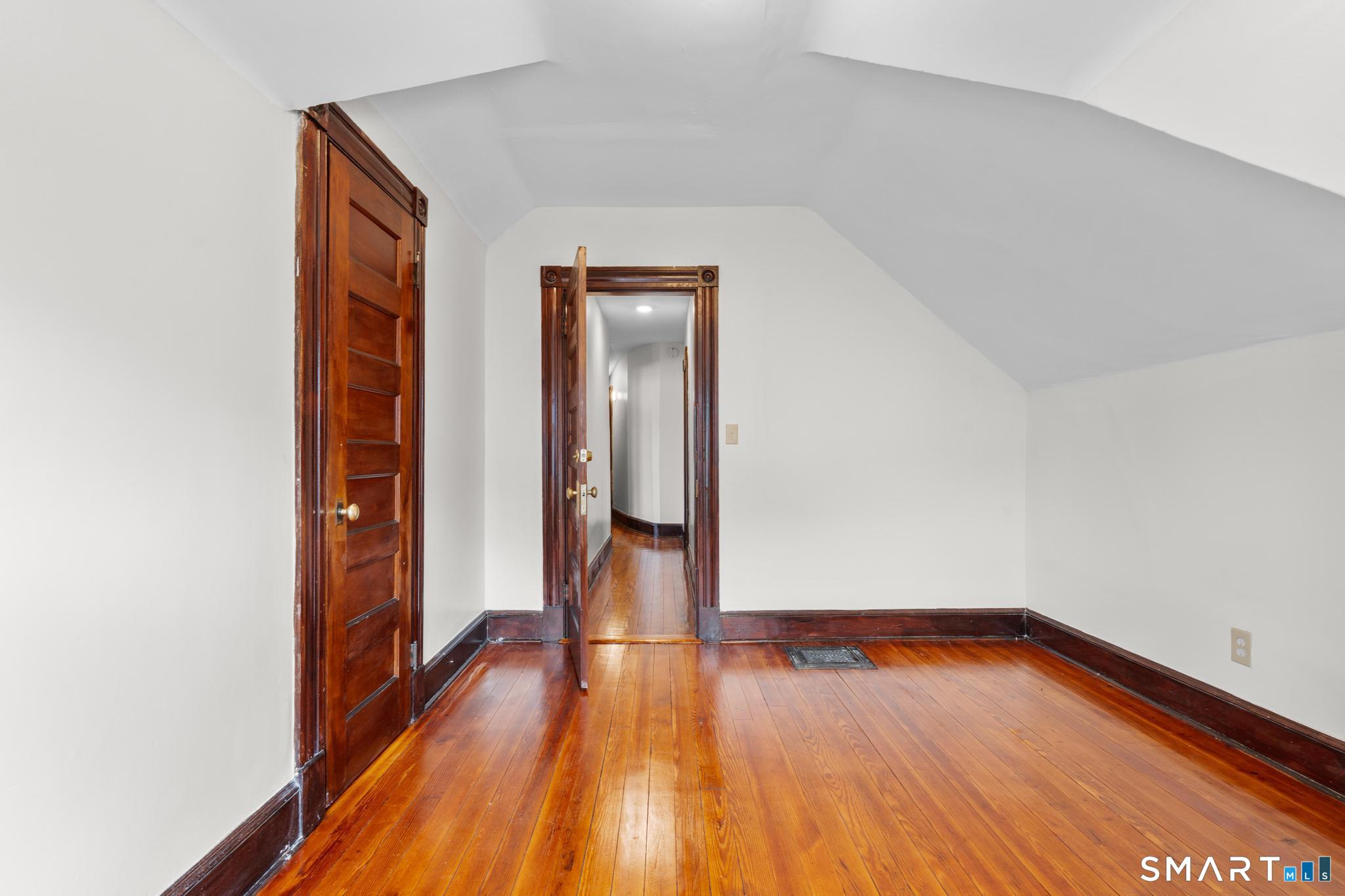 41 Plaza Avenue Waterbury CT 06710