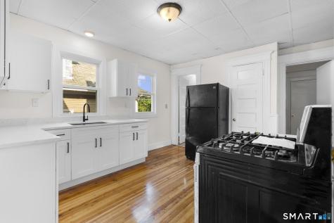 41 Plaza Avenue Waterbury CT 06710