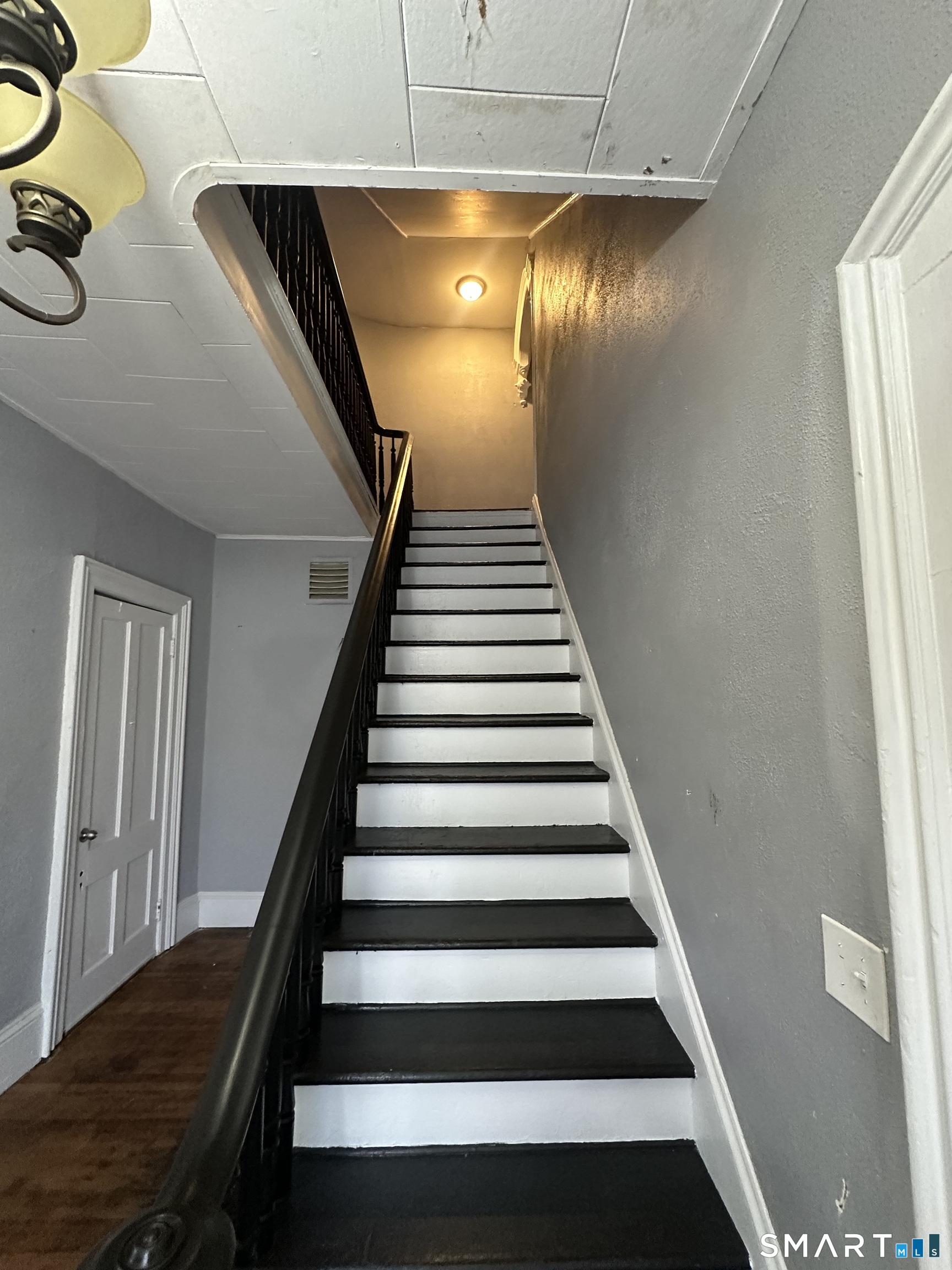 7 Mckinley Avenue Norwich CT 06360