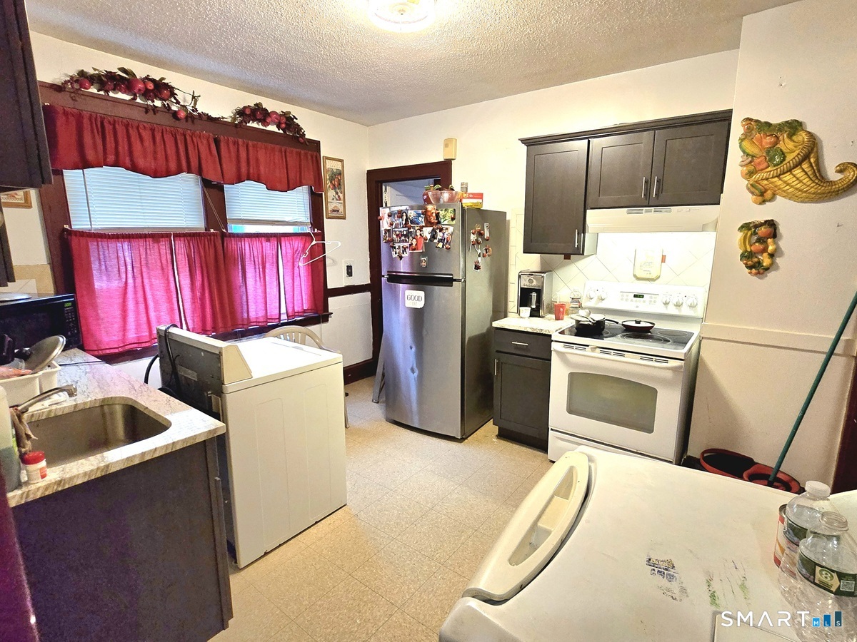210 Hillside Avenue Hartford CT 06106