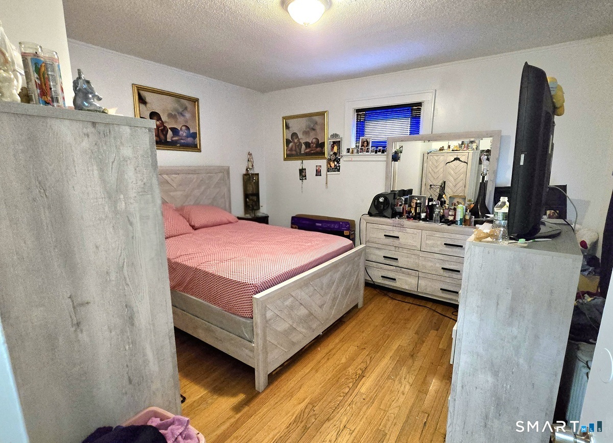 210 Hillside Avenue Hartford CT 06106