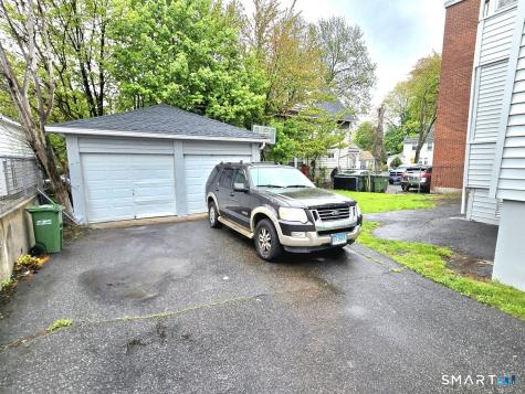 210 Hillside Avenue Hartford CT 06106