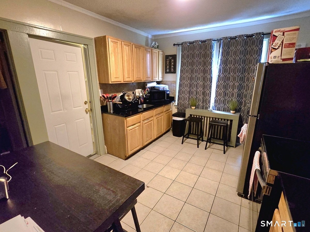 210 Hillside Avenue Hartford CT 06106